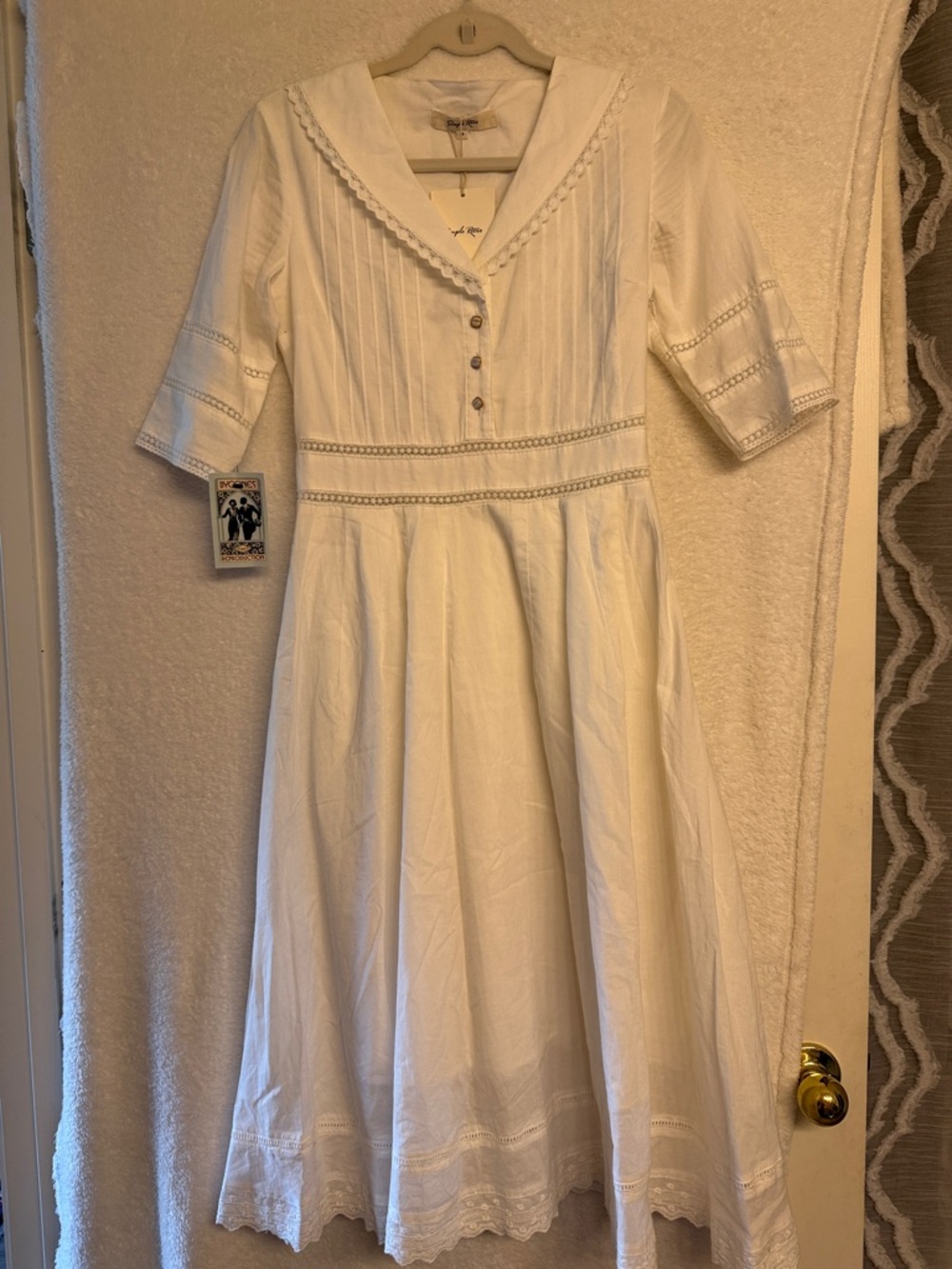 Retro Cotton White Lace-Trim Midi/Tea Dress with Pintuck Details & Sailor collar